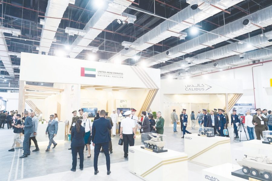 جناح الإمارات في معرض الدفاع المصري يستقطب اهتمام الوفود والشركات العالمية