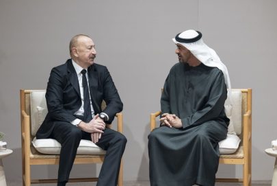 رئيس الدولة ورئيس أذربيجان يبحثان العلاقات الثنائية بما يخدم التنمية المشتركة