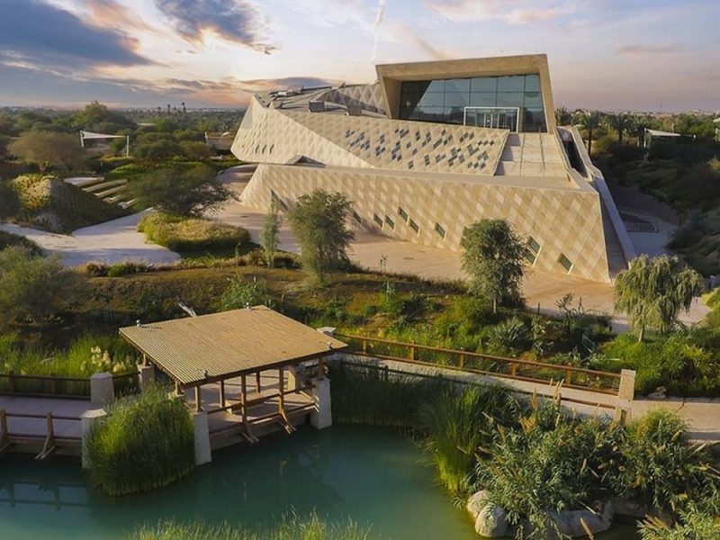 مركز الشيخ زايد لعلوم الصحراء إرث بيئي حي في قلب الإمارات