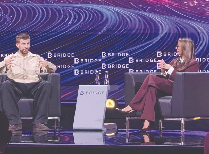 “جيرارد بيكيه” يعلن من “بريدج 2025” توسع “دوري الملوك” عالمياً