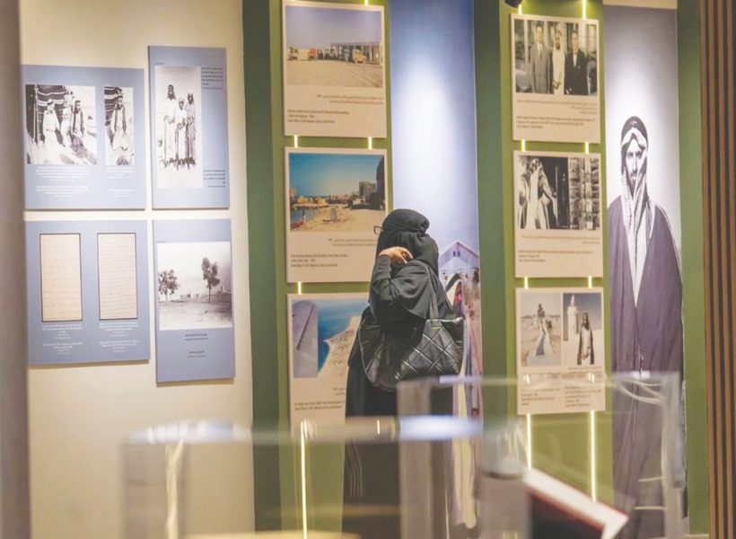 الأرشيف والمكتبة الوطنية يعرض صورا تاريخية في مهرجان الشيخ زايد