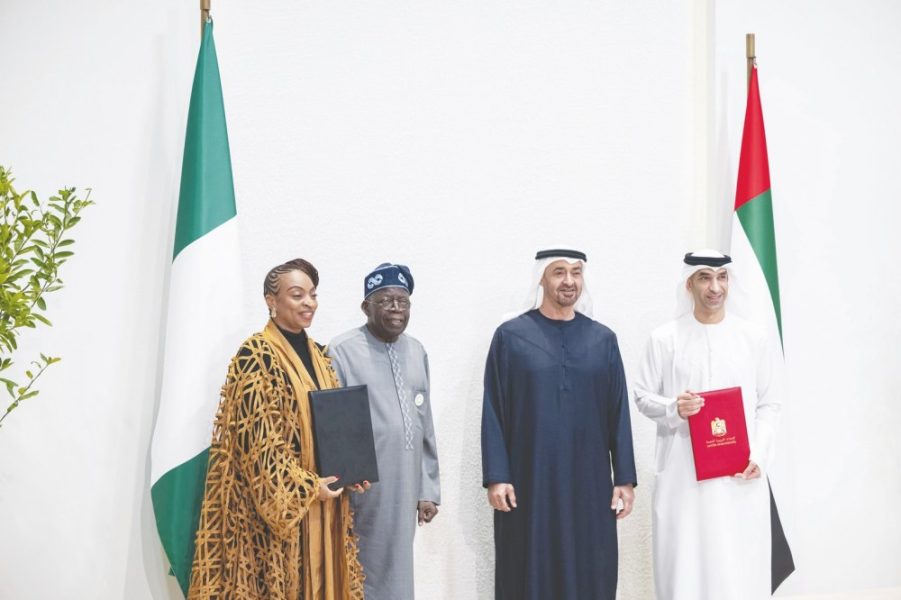 رئيس الدولة والرئيس النيجيري يشهدان توقيع اتفاقية الشراكة الاقتصادية الشاملة بين البلدين