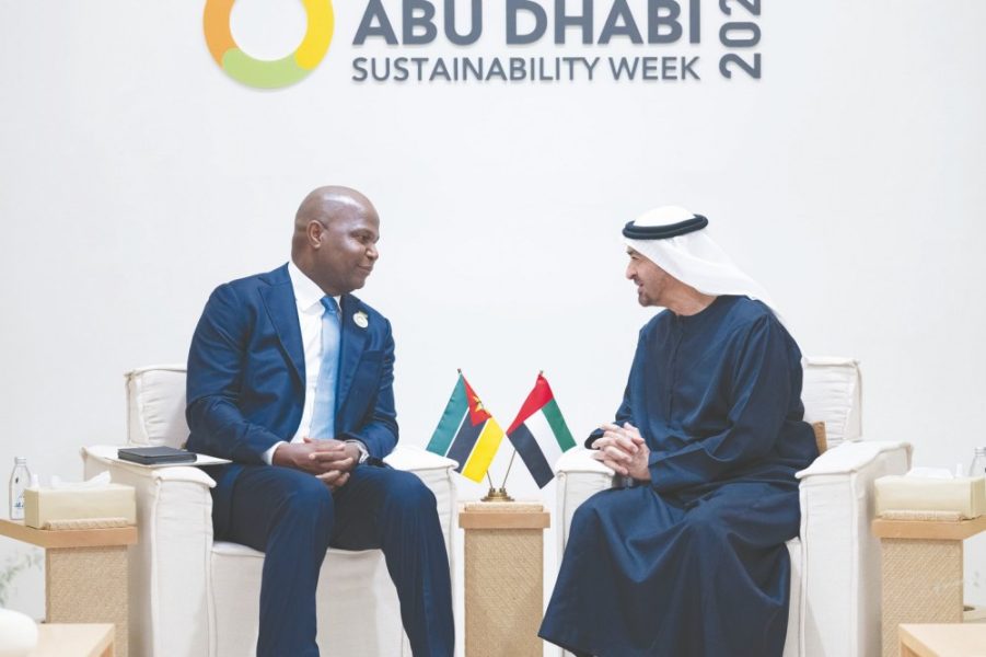 رئيس الدولة ورئيس موزمبيق يبحثان مسارات تطور التعاون بين البلدين