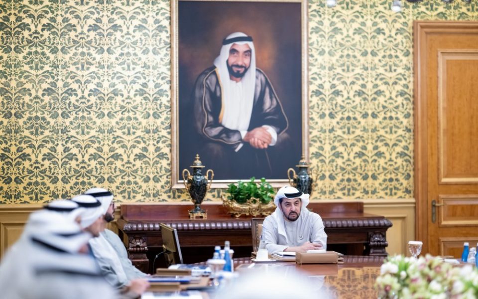 حمدان بن زايد يطَّلع على نتائج ومخرجات مهرجان ليوا الدولي “ليوا 2026”