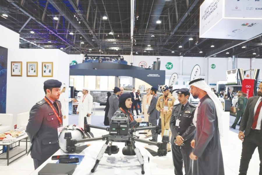 شرطة أبوظبي تستعرض أنظمتها الذكية في “يومكس و سيمتكس 2026”