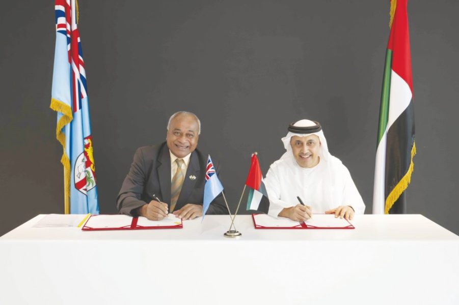 الإمارات وفيجي توقعان مذكرة تفاهم للاعتراف المتبادل بشهادات كفاءة البحارة