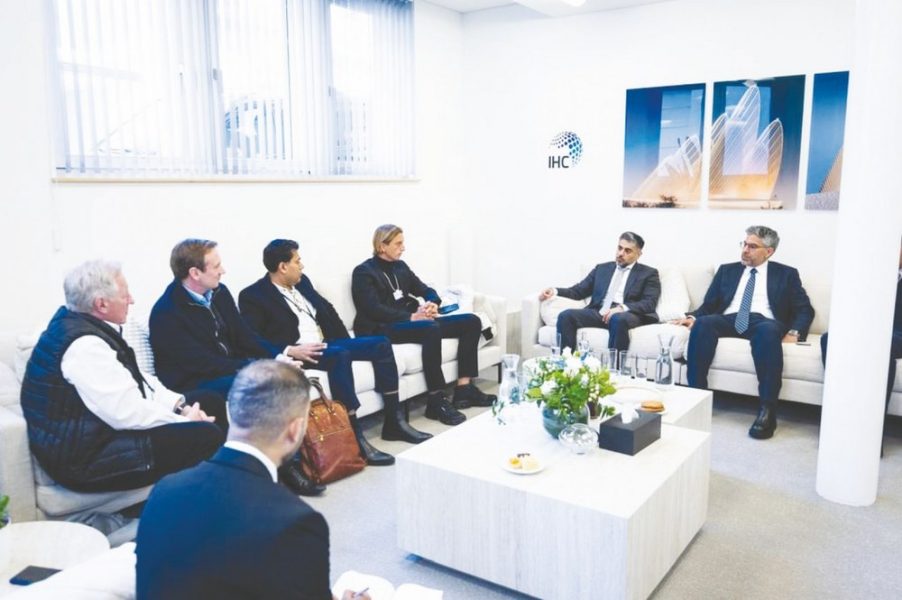 دافوس 2026.. القطاعات غير النفطية تساهم بأكثر من 50% في الناتج المحلي الإجمالي لـ”أبوظبي”