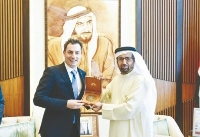 علي النعيمي يبحث التعاون البرلماني مع رئيس اللجنة البرلمانية الإيطالية للمناخ والبيئة