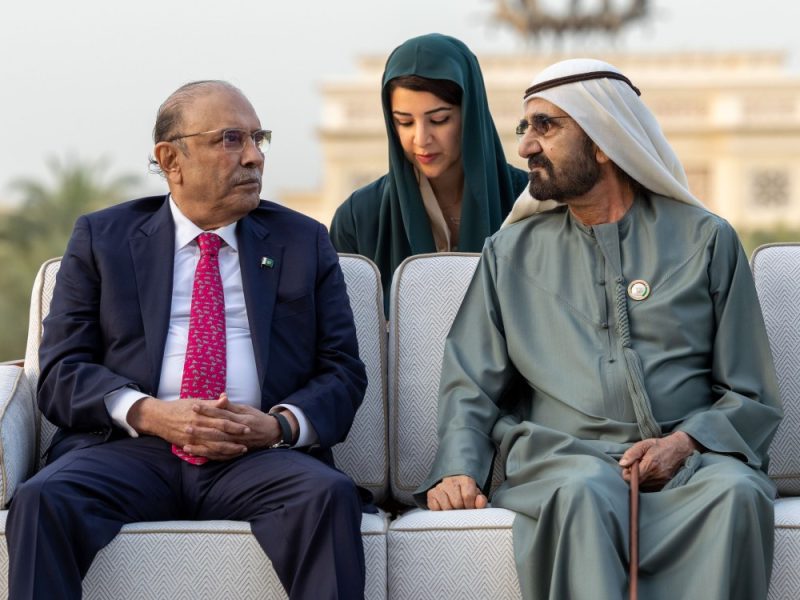 محمد بن راشد يبحث مع رئيس باكستان العلاقات الثنائية وسبل تعزيز التعاون المشترك في مختلف المجالات