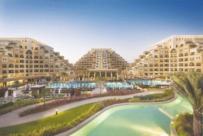 ريكسوس باب البحر يحتفل بيوم الحب بعروض مُميّزة وتجربة ترفيهية استثنائية