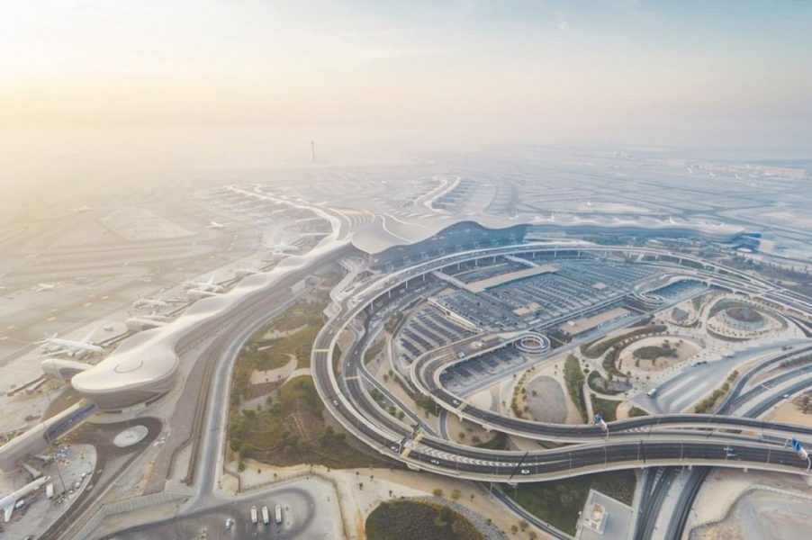 مطارات أبوظبي تتجاوز حاجز 33 مليون مسافرفي 2025
