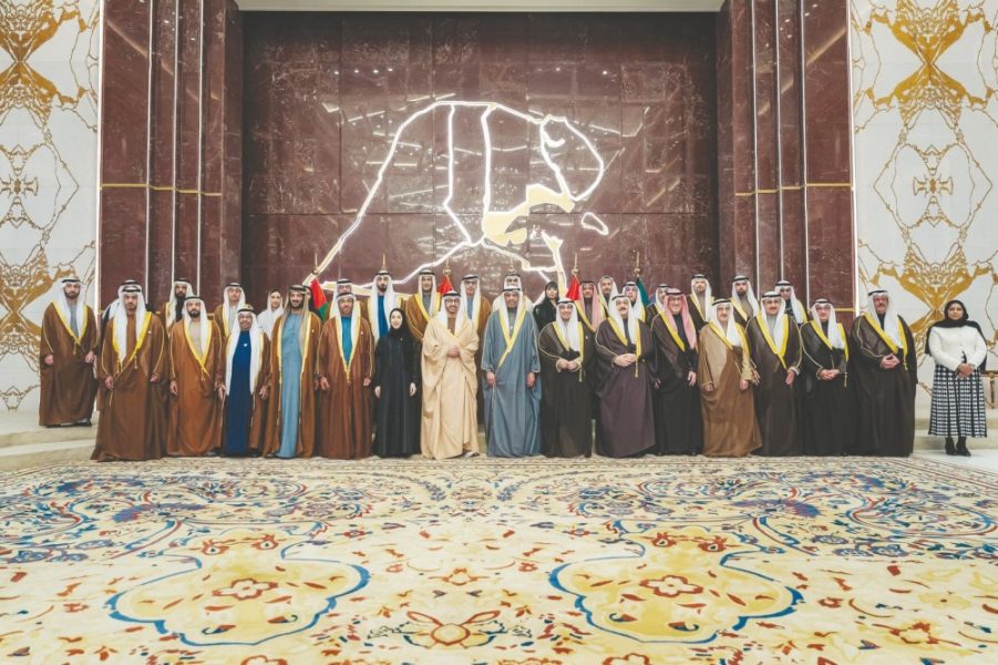 عبدالله بن زايد ووزير الخارجية الكويتي يترأسان أعمال اللجنة المشتركة بين البلدين