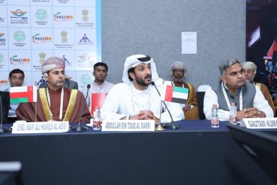 ابن طوق:قطاع الطيران المدني ركيزة أساسية في دعم النمو الاقتصادي والسياحي