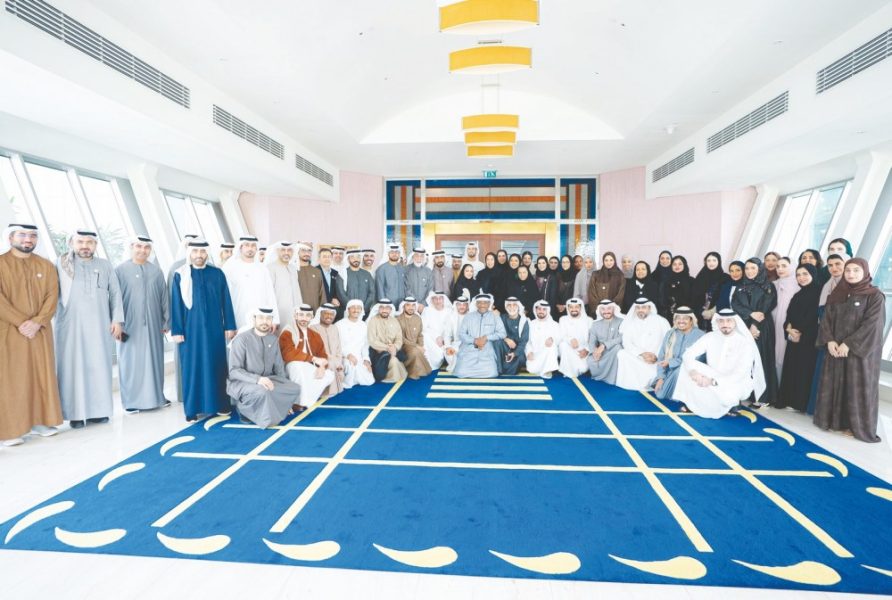 وفد إعلامي إماراتي يغادر إلى دولة الكويت الشقيقة بهدف تعزيز أواصر التعاون الإعلامي