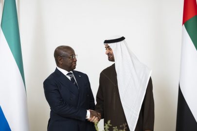 رئيس الدولة ورئيس سيراليون يبحثان علاقات التعاون بين البلدين