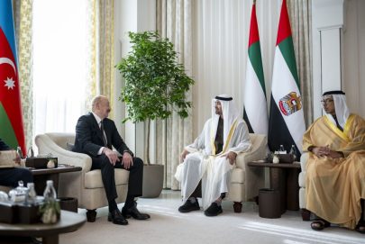 رئيس الدولة ورئيس أذربيجان يبحثان علاقات التعاون في إطار الشراكة الإستراتيجية الشاملة بين البلدين