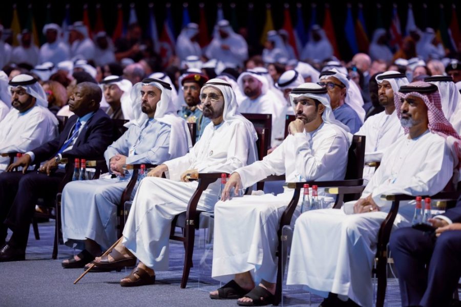 محمد بن راشد يشهد كلمة رئيسية ألقاها رئيس الوزراء الإسباني خلال أعمال اليوم الأول للقمة العالمية للحكومات 2026