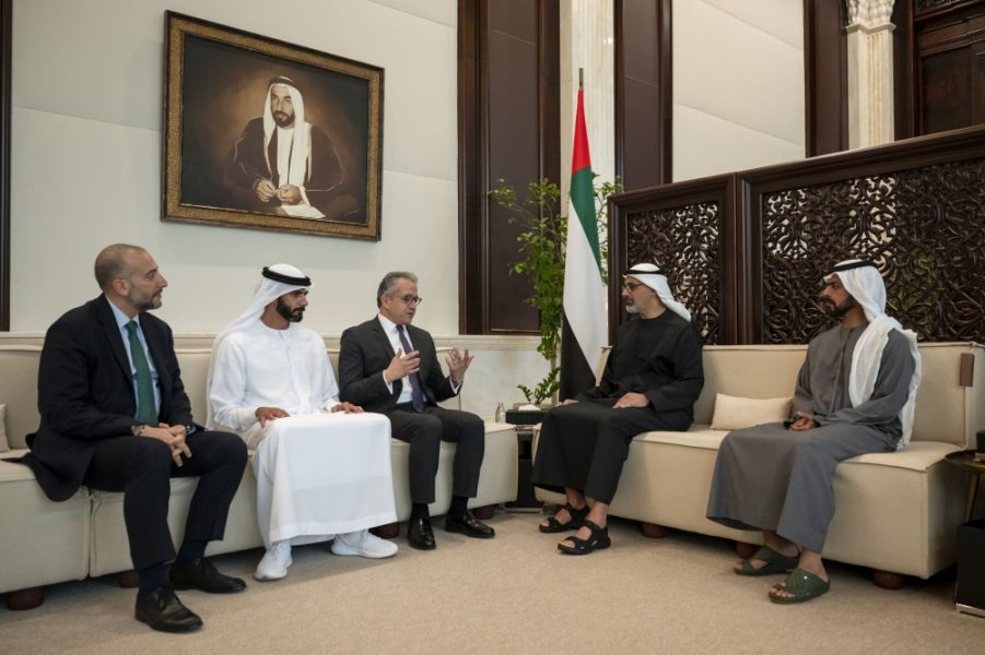 خالد بن محمد بن زايد يستقبل مدير عام منظمة الأمم المتحدة للتربية والعلم والثقافة “اليونسكو”