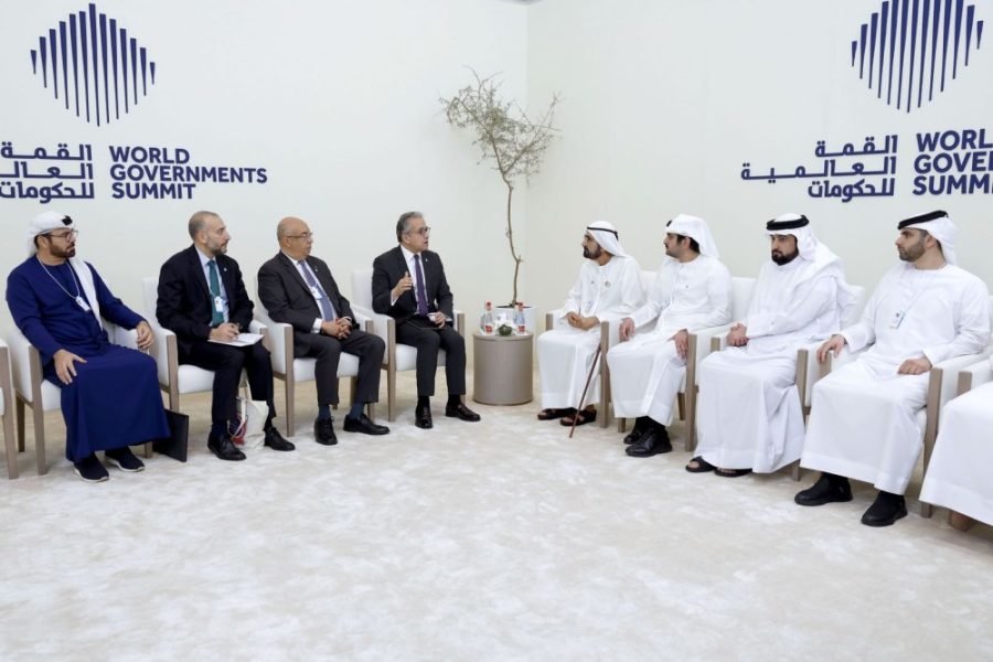 محمد بن راشد يبحث مع المدير العام لمنظمة الأمم المتحدة للتربية والعلم والثقافة (اليونسكو) آفاق تعزيز التعاون