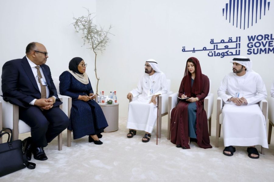 محمد بن راشد ورئيسة جمهورية تنزانيا المتحدة يبحثان العلاقات الثنائية بين البلدين
