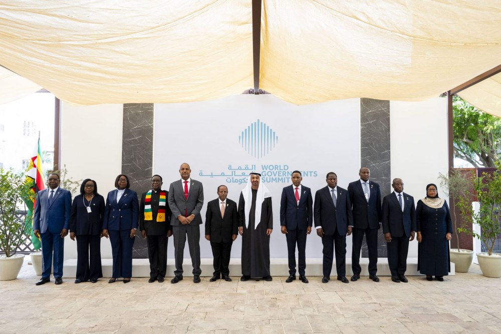 رئيس الدولة يلتقي عدداً من قادة الدول ورؤساء الحكومات والوفود المشاركين في “القمة العالمية للحكومات 2026 “