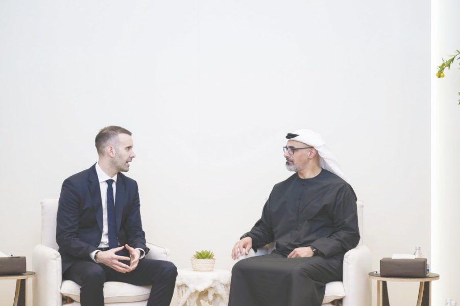 خالد بن محمد بن زايد ورئيس وزراء مونتينيغرو يبحثان تعزيز العلاقات الثنائية