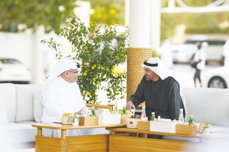 رئيس الدولة وولي عهد البحرين يبحثان الأواصر التاريخية الراسخة بين البلدين