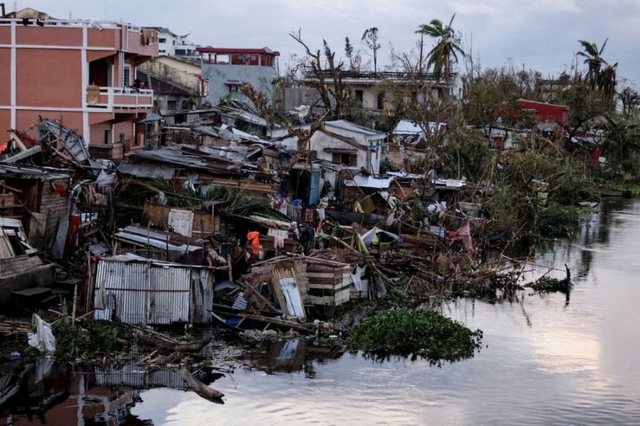 مصرع أربعة أشخاص جراء إعصار “غيزاني” في موزمبيق