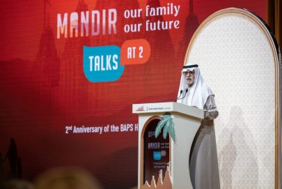 نهيان بن مبارك يشهد احتفال معبد BAPS الهندوسي بالذكرى الثانية لتأسيسه