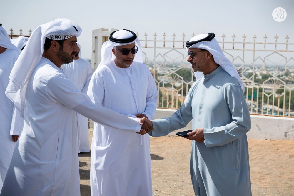 هزاع بن زايد: تلبية احتياجات المواطنين تأتي في صدارة أولويات القيادة الحكيمة