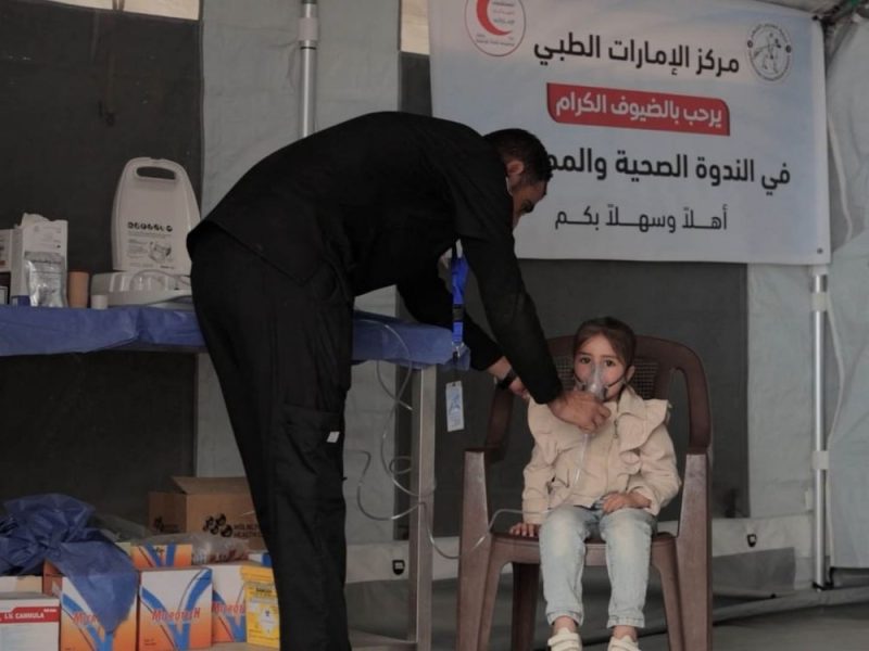 ضمن “الفارس الشهم 3”.. مركز الإمارات الطبي يواصل تقديم خدماته الصحية في مواصي خانيونس