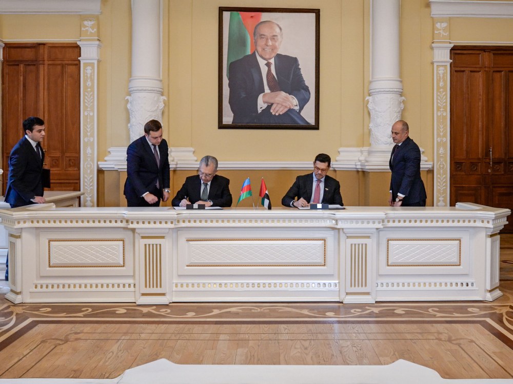 “أبوظبي” و”باكو” توقّعان اتفاقية توأمة لتعزيز التعاون الحضري