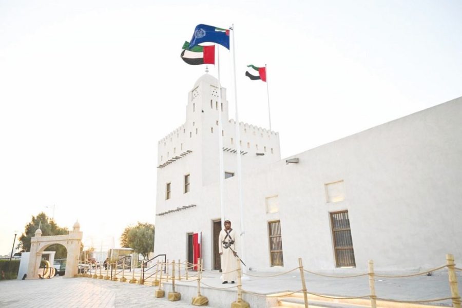 شرطة أبوظبي تُحيي إرث “مدفع الإفطار” في متحف المقطع خلال شهر رمضان