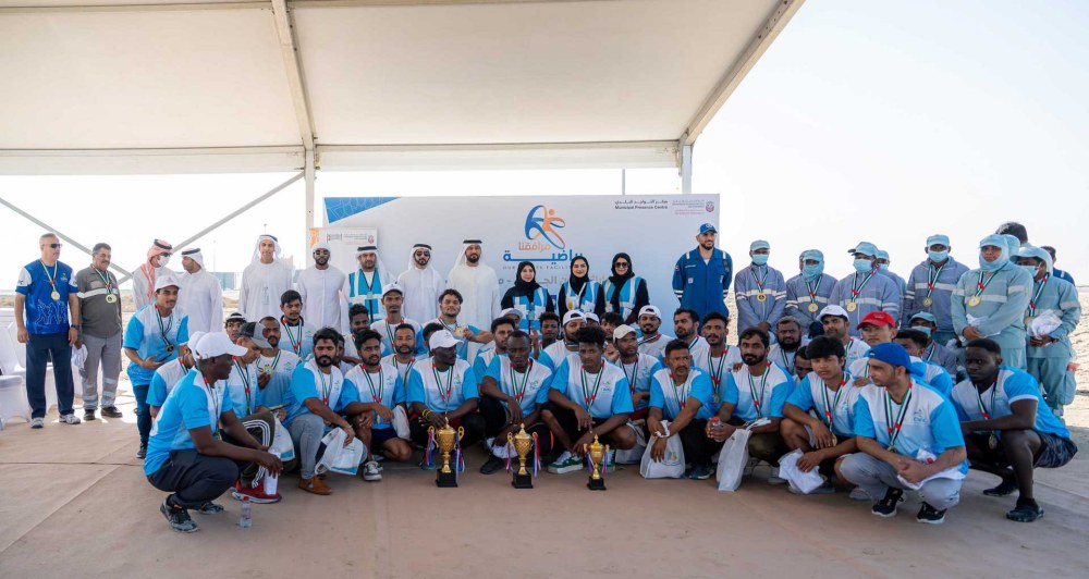 بلدية مدينة أبوظبي تنظم فعالية «مرافقنا رياضية – ماراثون الجري » في مضمار النوف