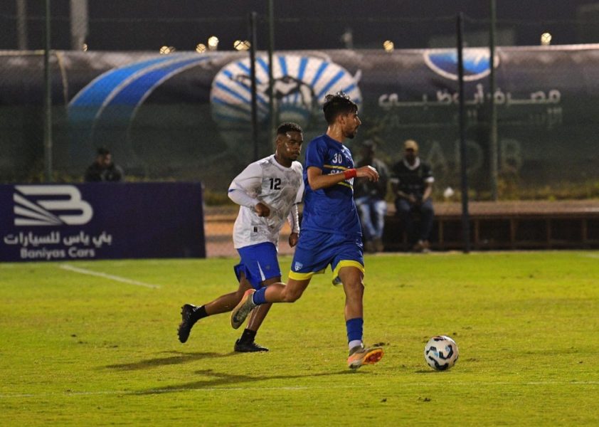 تأهل صقور بني ياس والراقي إلى نهائي بطولة خالد بن طناف في الشامخة