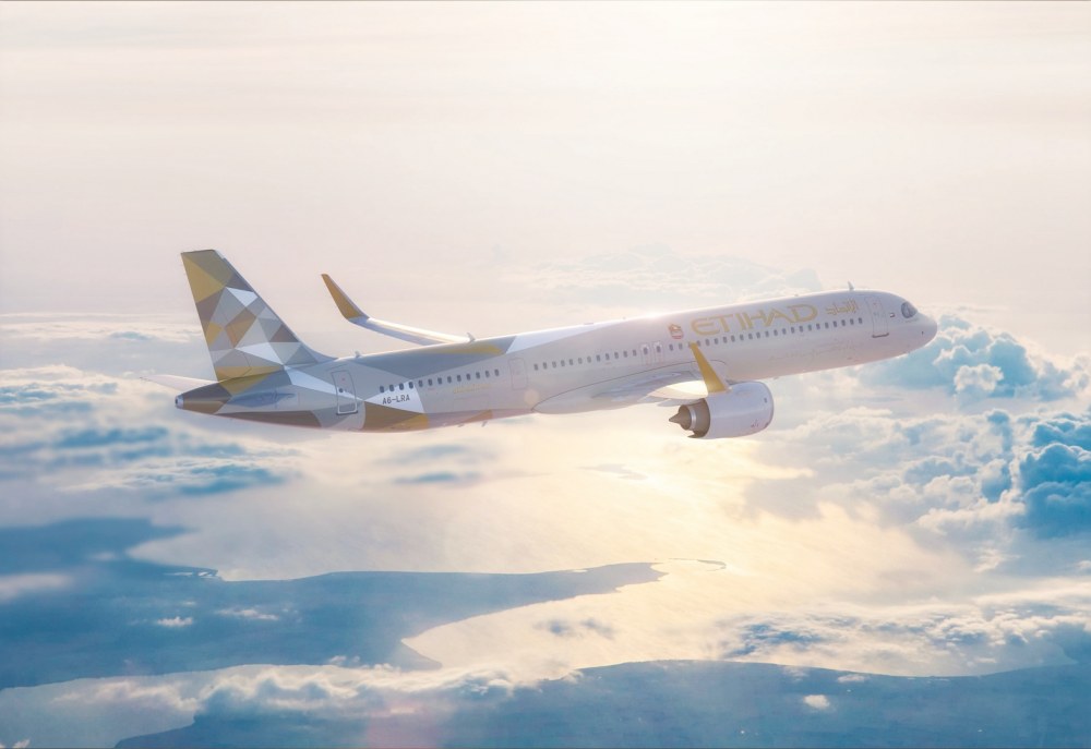 الاتحاد للطيران تستأنف جدول رحلات محدود