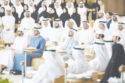 نظمها مجلس محمد بن زايد..سيف بن زايد يشهد جلسة تحت عنوان “الشيخ زايد والرؤية الإنسانية العالمية لدولة الإمارات”