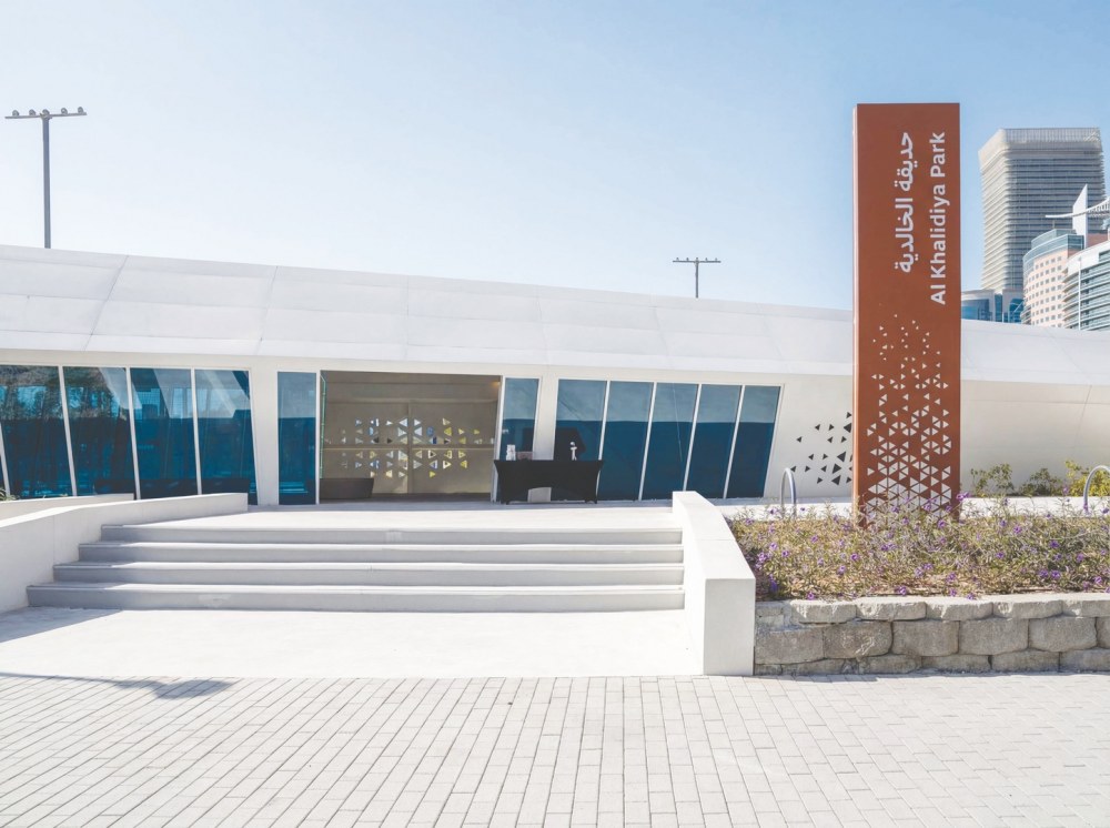 “البلديات والنقل” تعيد افتتاح حديقة الخالدية في أبوظبي بعد تطوير شامل