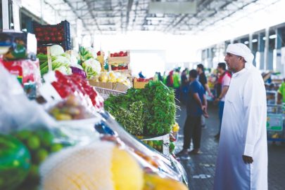 بلدية العين تعزز حملات التفتيش على المنشآت غير الغذائية استعدادا لعيد الفطر