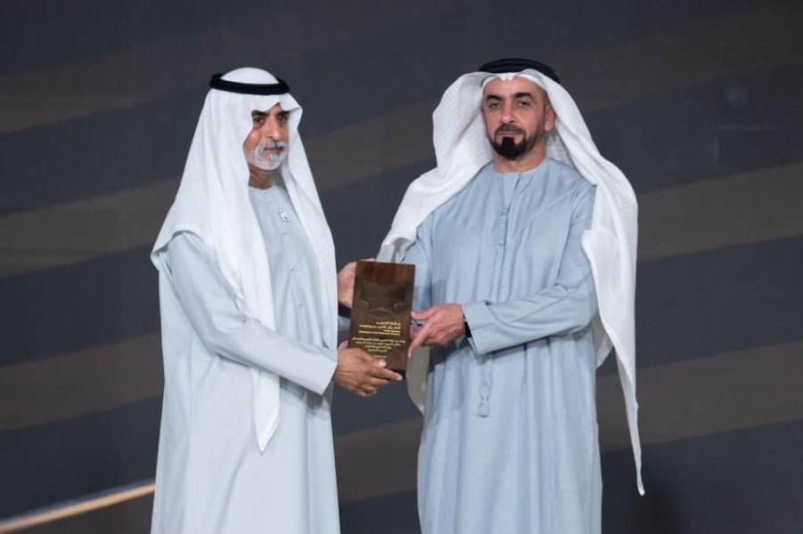 سيف بن زايد يكرّم الفائزين في الدورة الـ12 من جائزة التحبير للقرآن الكريم وعلومه 2026 ويشيد بدور الشركاء في نجاحها