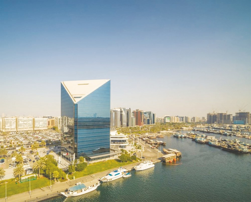 غرف دبي والجمارك و”دي بي ورلد” يبحثون تعزيز كفاءة سلاسل الإمداد في لقاء موسع مع قادة 100 شركة