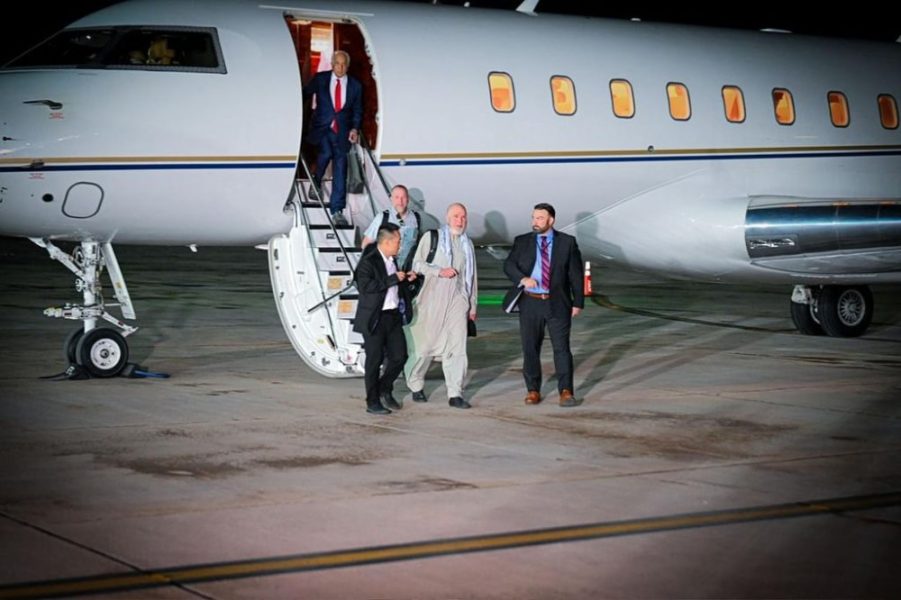 الإمارات تستضيف عملية الإفراج عن مواطن أمريكي من أفغانستان