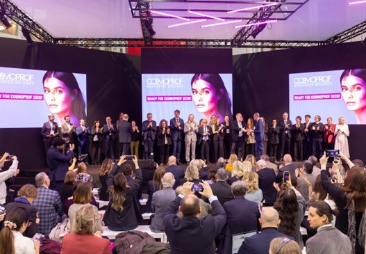 سوق الجمال العالمي مرشح لتجاوز 826 مليار دولار بحلول 2029، مع بروز متزايد لدور الشرق الأوسط في كوزموبروف وورلدوايد بولونيا 2026