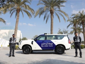 شرطة أبوظبي تدعو الجمهور إلى عدم إقامة أي مسيرات احتفالية الإ بتنظيم مسبق