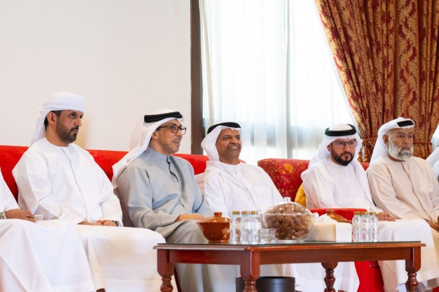 منصور بن زايد يعزي في وفاة نشبة سالم العامري