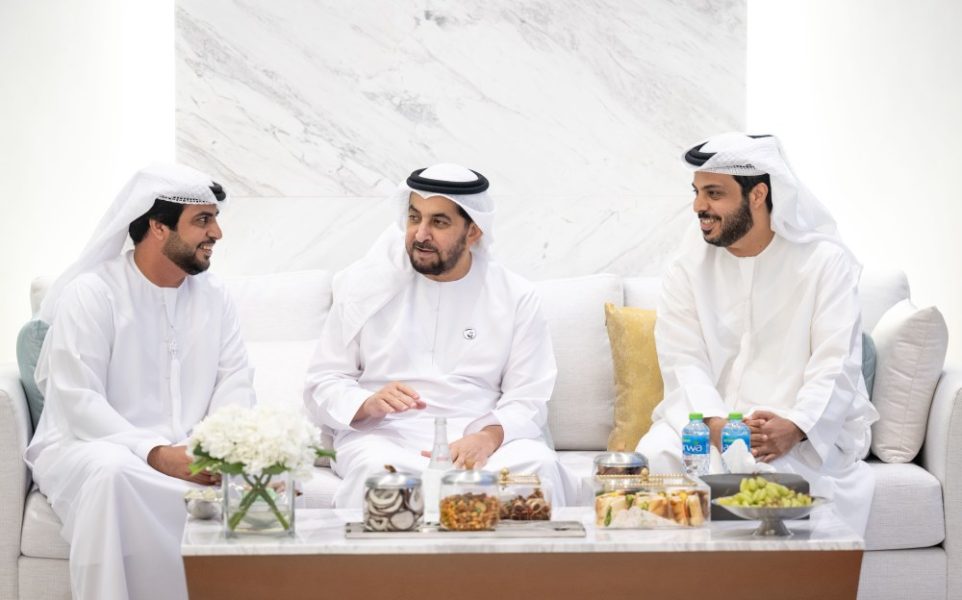 حمدان بن زايد يزور محمد خلفان الهاملي بمنزله في مدينة زايد