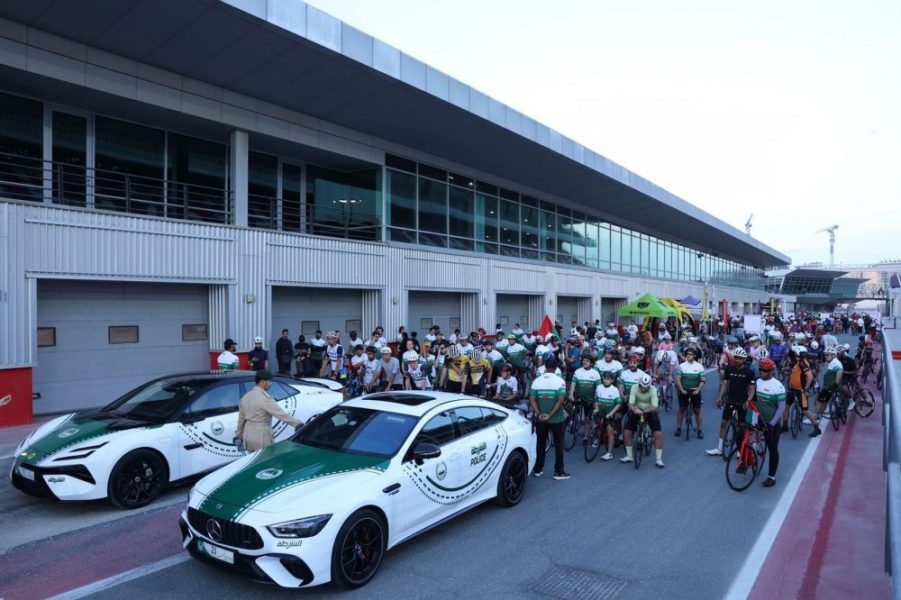 شرطة دبي تنظم فعالية رياضية مجتمعية بمشاركة واسعة في “دبي أوتودروم”