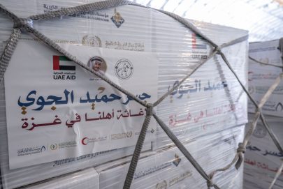 وصول طائرة إماراتية محملة بـ100 طن مساعدات لغزة ضمن “جسر حميد الجوي” وعملية “الفارس الشهم 3”