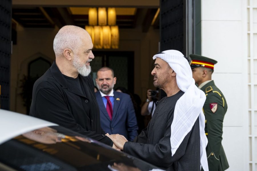 رئيس الدولة يستقبل رئيس وزراء ألبانيا