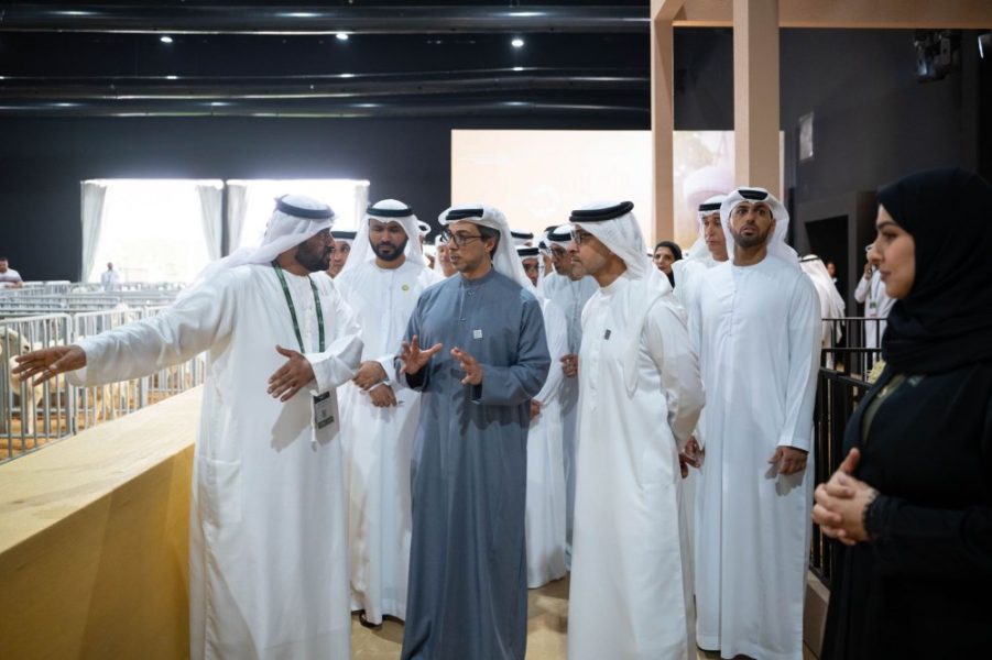 منصور بن زايد وهزاع بن زايد يشهدان انطلاق النسخة الثانية من المؤتمر والمعرض الزراعي الإماراتي في العين